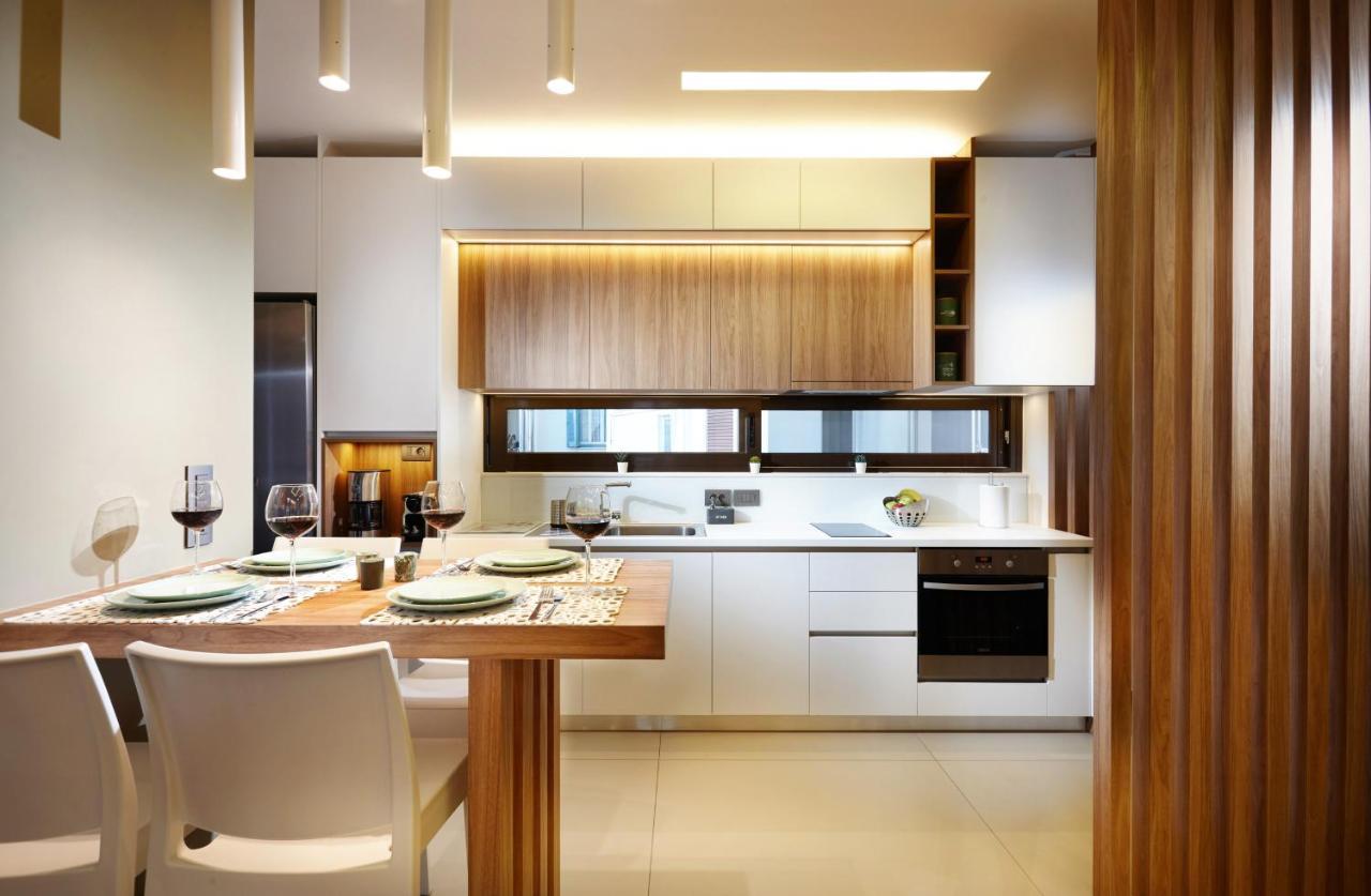 Armi Luxury Apartment In The Heart Of The City Ханья Экстерьер фото
