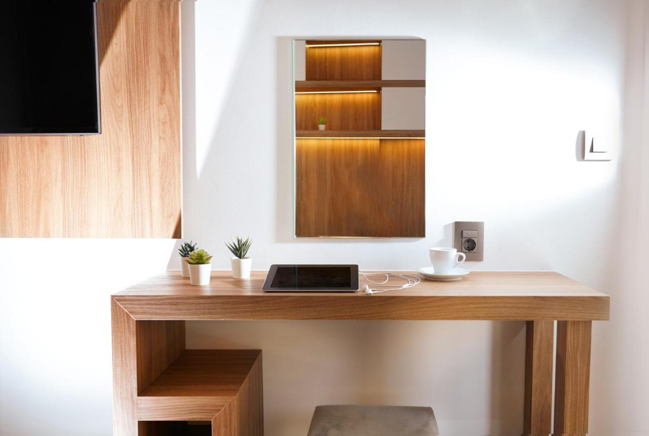 Armi Luxury Apartment In The Heart Of The City Ханья Экстерьер фото